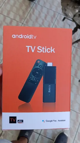 Tv stick transforme sua tv em uma smartv tv e tenha YouTube Netflix e etc