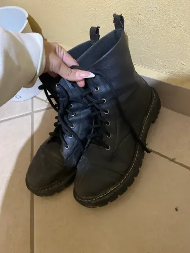 Vendo sapato( conturno)