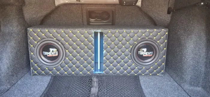 Caixa com 2 Subwoofers Tormento SBW 350 8? - 700W RMS - Novíssima
