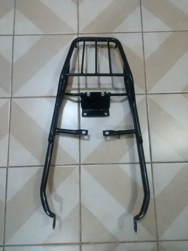 Bagageiro reforçado para baú CG Titan de 2000 a 2008.