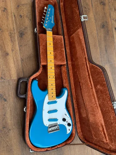 Guitarra Ibanez Roadstar II