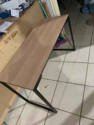 Vendo mesa madeirada 1 mês de uso