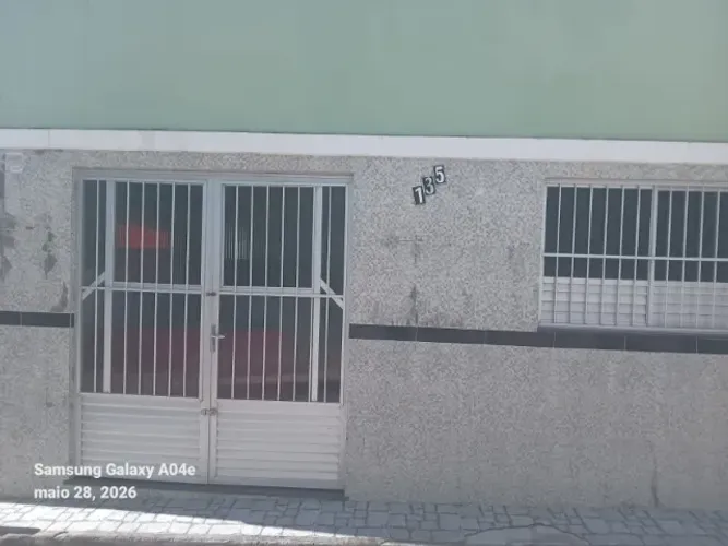 Casa em Propriá, 2 quartos, banheiro, sala, cozinha, área de serviço. Localizada no Centro