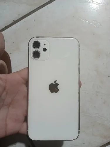 Vendo iPhone 11 pra retirada de PERCAS 