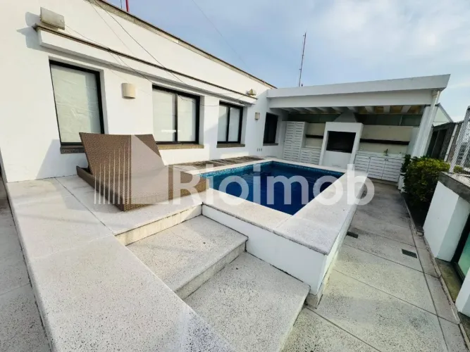 Cobertura com 5 quartos em Barra da Tijuca