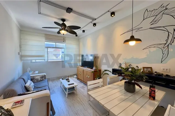 Apartamento para locação Reformado - 2 quartos sendo (1 suíte) - Jardim Las Palmas - Guaru