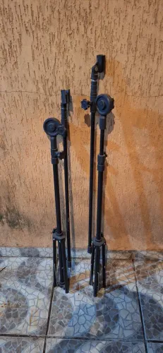 2 Pedestais para Microfone