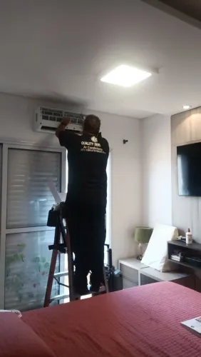 Quality Serviços -Limpezas higienização de ar condicionado split