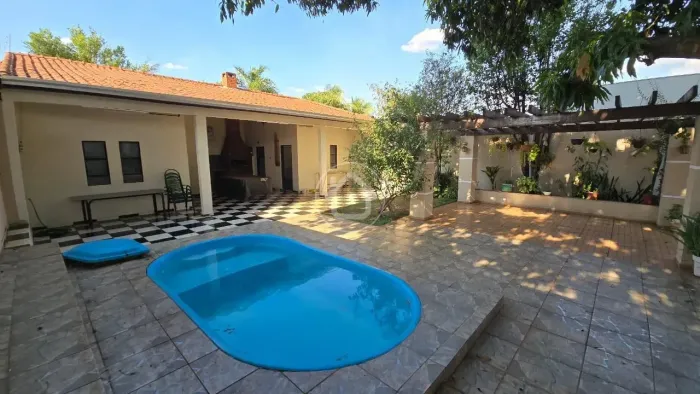 CASA COM PISCINA E EDÍCULA SÃO JORGE DA LAGOA