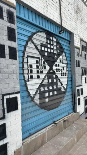 Porta de ferro para ponto comercial