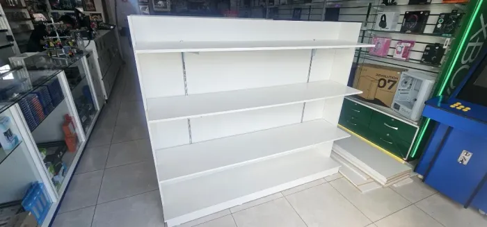 ôndola painel canaletado de centro 100% MDF usada em perfeito estado