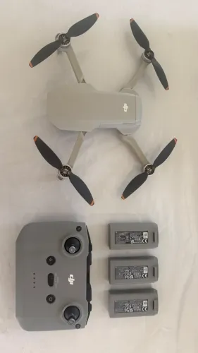 Drone DJI Mini 2 Fly More Combo 3 baterias