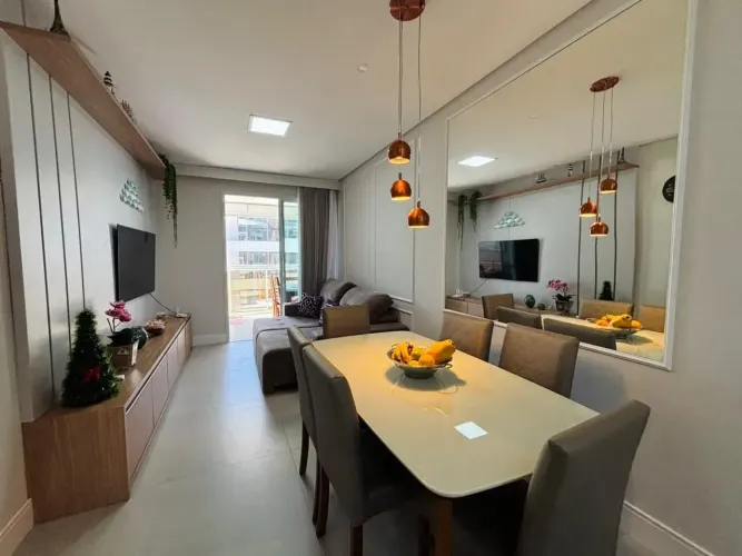 Apartamento frente rua na Praia de Palmas/SC, para aluguel de temporada.