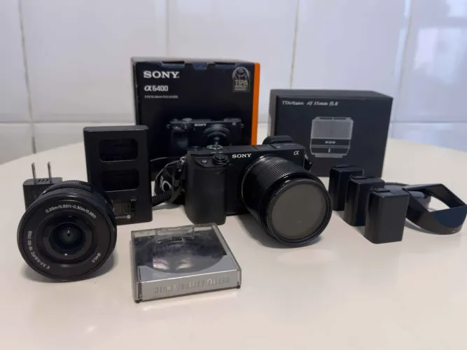 Sony A6400 + 2 Lentes + Acessórios | Kit Completo