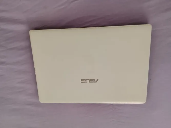 Notebook Asus (Com defeito)