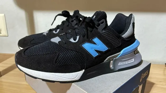 New Balance 997