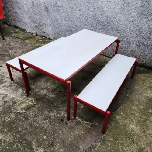 Mesa e Banco Para Refeitorio Infantil Usada