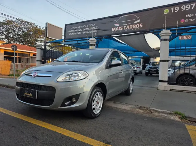 Fiat Palio Attractive 1.0 EVO Fire Flex 8V 5P 2012