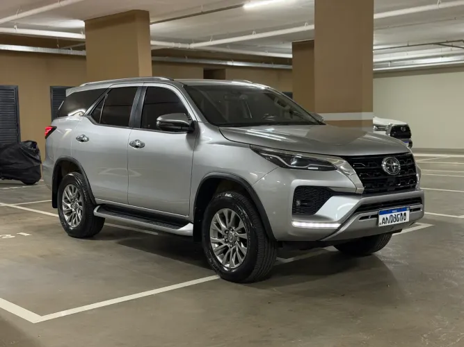 Toyota Hilux SW4 SRX 4X4 2.8 TDI 16V Dies. Aut. 2021