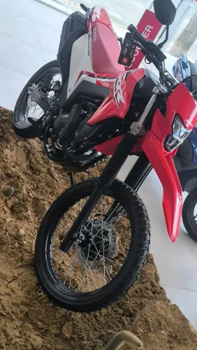 Tornado XR 300 2025 zero quitado emplacada IPVA pago