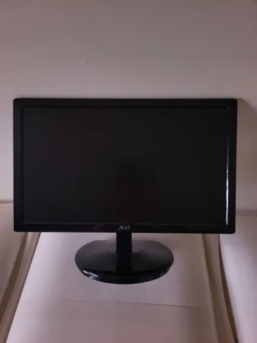Monitor 18,5 aoc modelo E943 fwsk