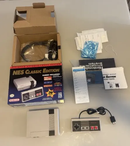 Nintendo NES Classic Mini Original - Nintendinho 8 Bits - Estado de Novo Colecionador