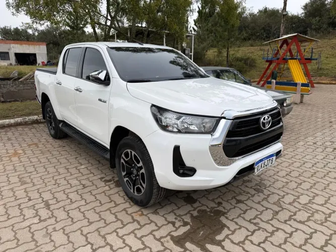Toyota Hilux CD SRV 4X4 2.8 TDI Diesel Aut. 2021