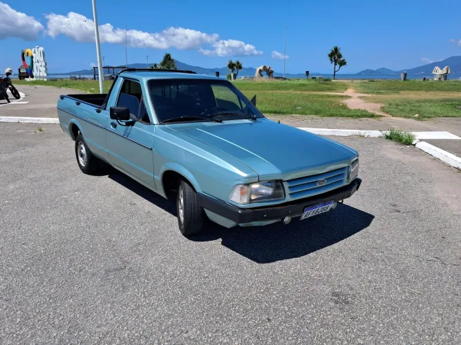 Ford Pampa 4X4 Jeep GL / L 1.6 (álcool) 1988