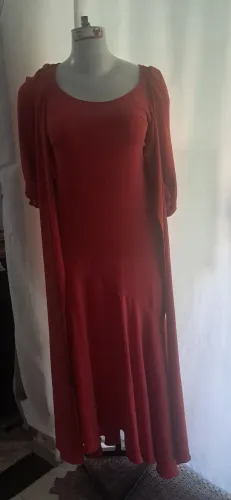 Vestido Longo P.A. Concept Terracota com Recortes e Decote Profundo nas Costas