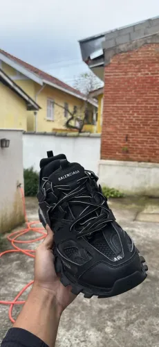 Balenciaga track led
