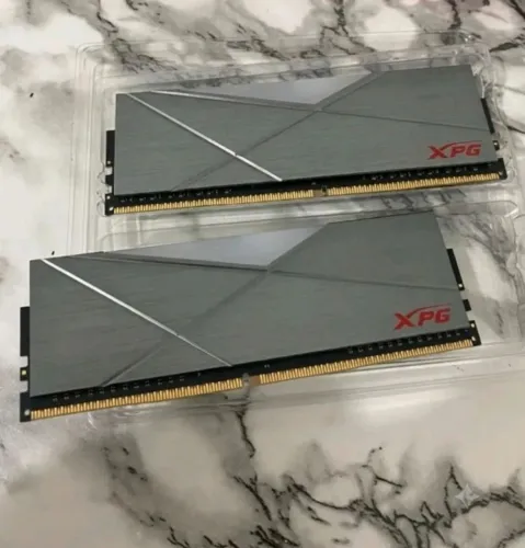 Memória DDR4 RGB Adata XPG 3200mhz CL16 2x8GB RGB