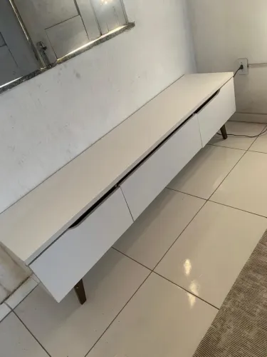 Rack de sala seminovo bem conservado