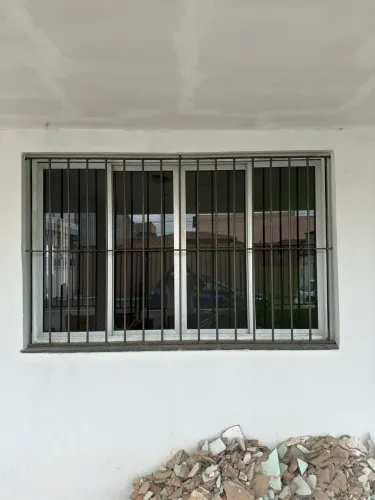 Janela alumínio 2,00 mt x 1,20 mt