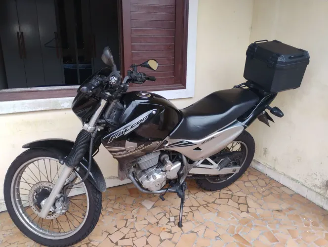 Moto muito conservada 
