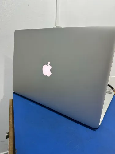 MacBook Pro Retina 15 |16ram i7 POTENTE Dms