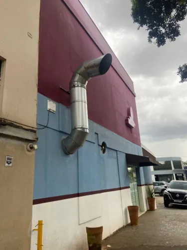 Tubulação/Dutos de chapas galvanizadas - parte externa