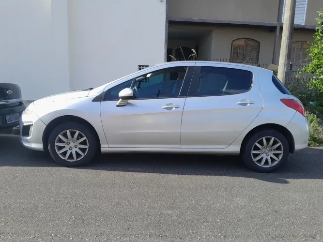 Peugeot 308 Active 1.6 Flex 16V 5P Mec. 2014