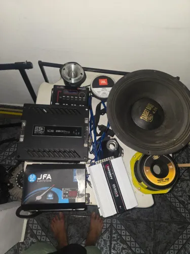 Acessório de son automotivo