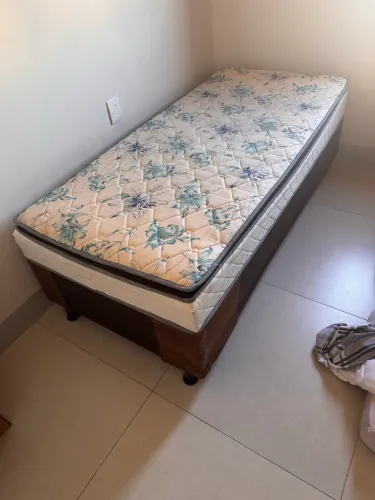Cama box de Solteiro