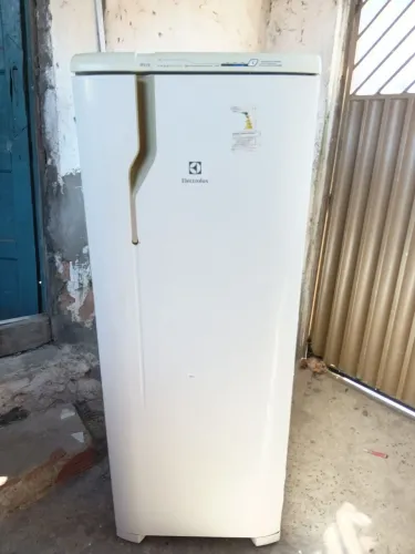 Geladeira Electrolux tô de linha cm entrega