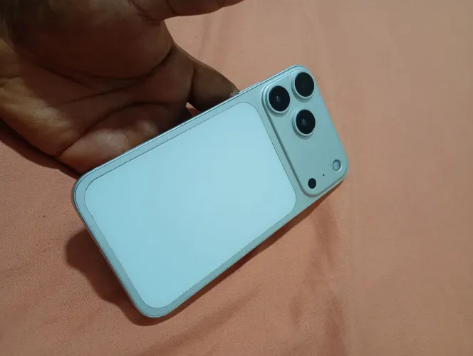 Vendo iPhone 11 na carcaça