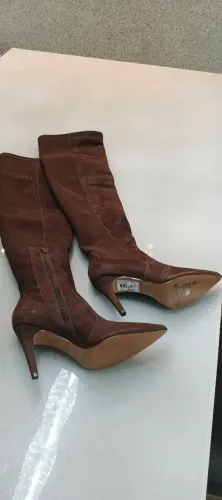 Vende-se bota, Nova