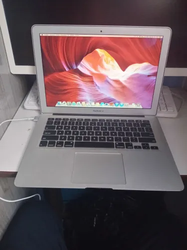 Macbook Air final de 2012 Core i7 leia