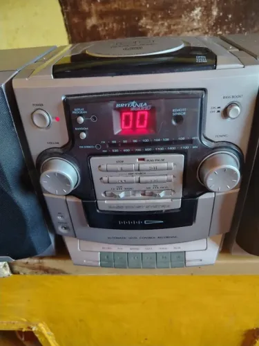 Mini System Britânia - Bs-333 (NO ESTADO - LEIA O ANUNCIO)