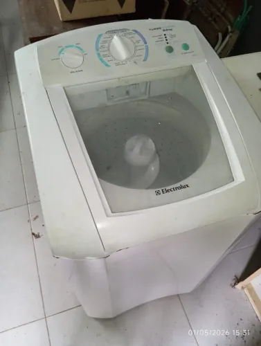 Máquina de Lavar ELECTROLUX LTE09