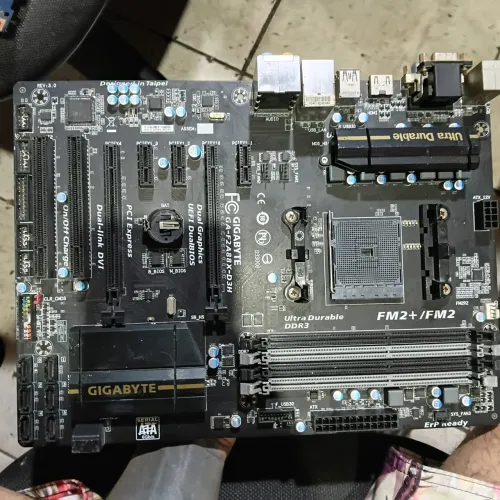 Placa-mãe Gigabyte GA-F2A88X-D3H FM2+ DDR3 ATX (sem teste)