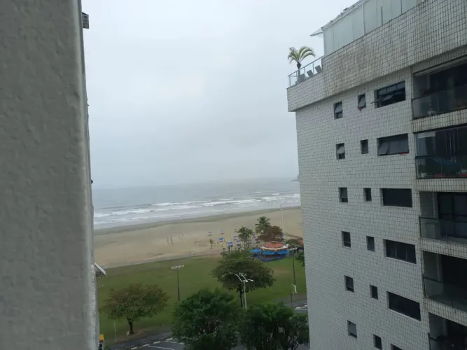 Kit/ Studio - Itararé - São Vicente - SP