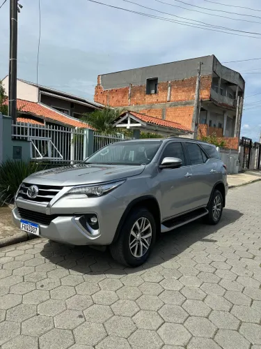 Toyota Hilux SW4 SRX 4X4 2.8 TDI 16V Dies. Aut. 2020