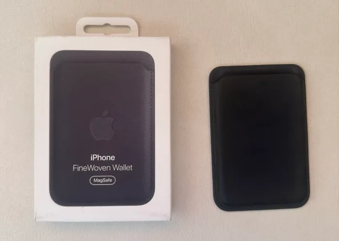 Carteira Apple FineSafe para iPhone - Preto