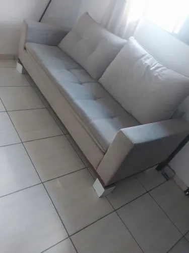 Sofá 3 lugares semi novo